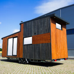 Tiny House Loft Mobilheim 25qm Wohnfläche mit Trailer